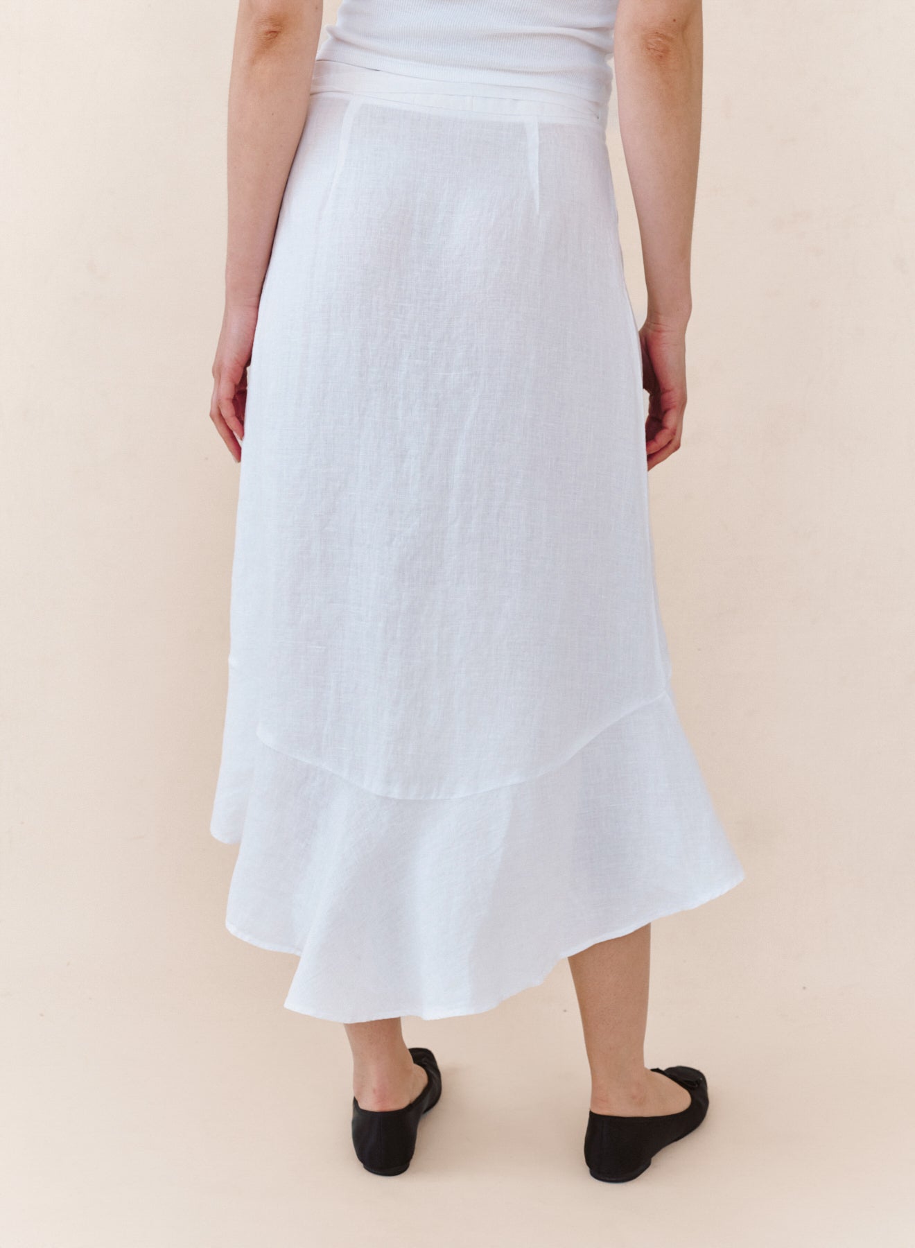 RUFFLE WRAP SKIRT - WHITE