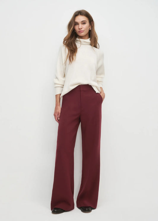 THE MINIMALIST SWEATER - IVORY