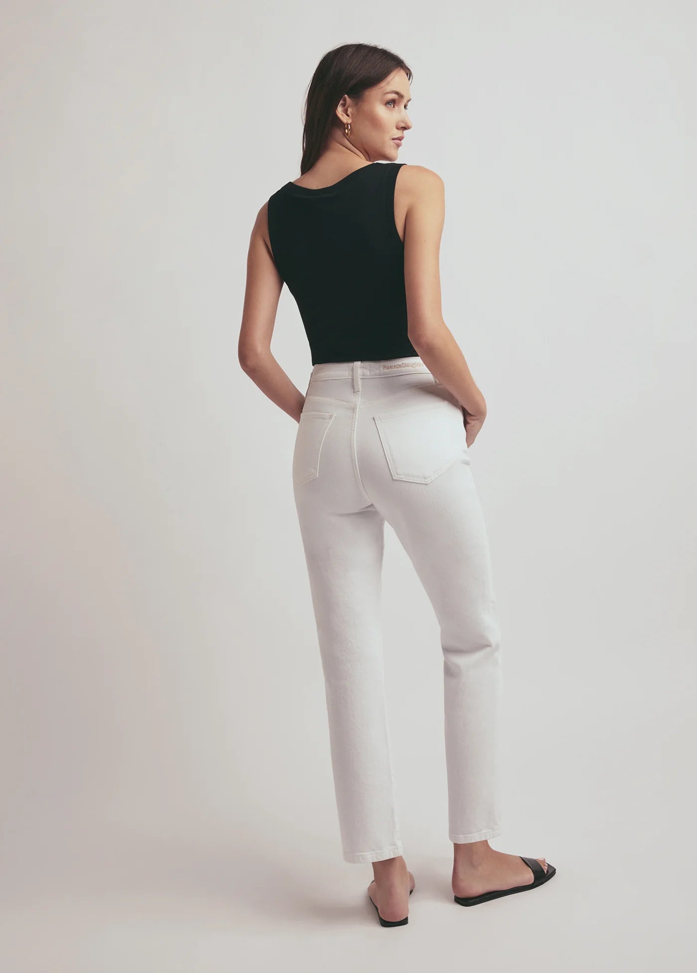 THE RIBBED TANK - BLACK