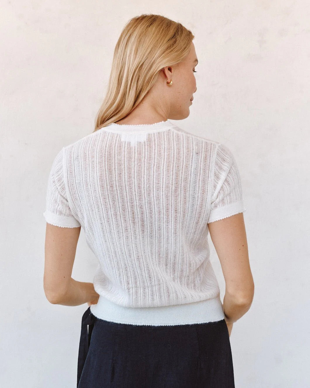 SHORT SLEEVE SWEATER TOP - WHITE