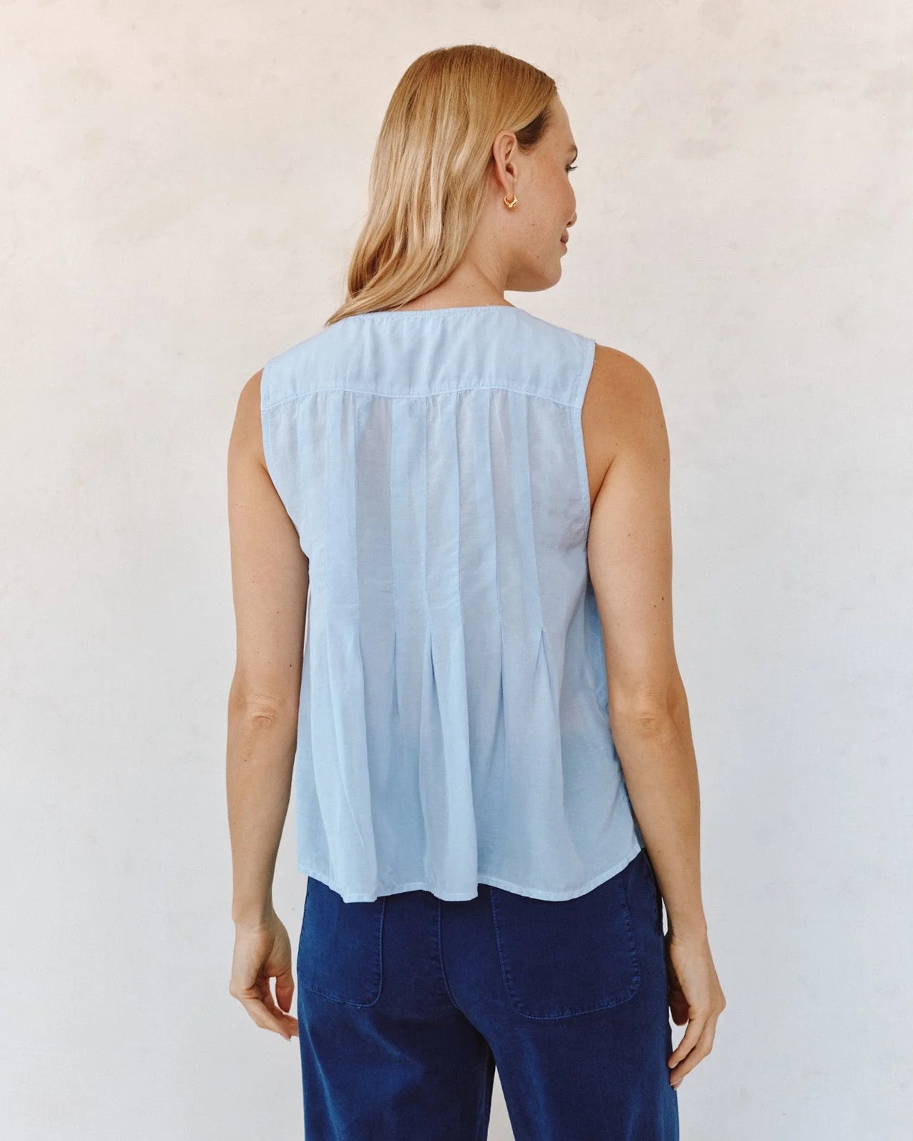 SLEEVELESS PINTUCK PULLOVER - SOFT SKY