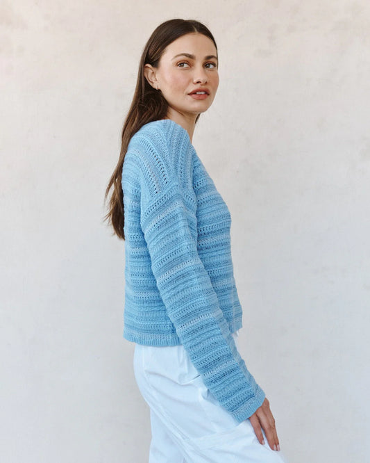 TEXTURED CREW NECK SWEATER - SEA BREEZE BLUE