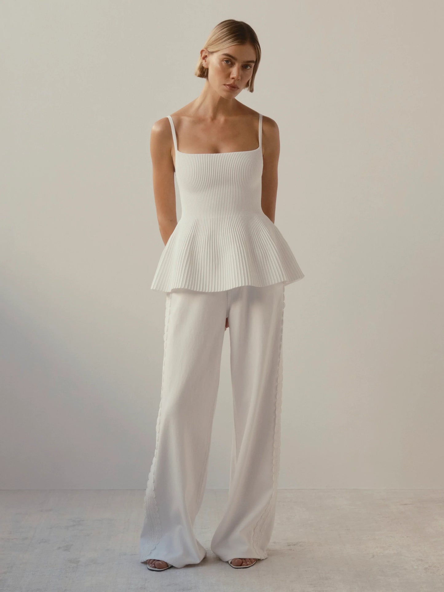ALEX BAGGY WIDE LEG LOW RISE 32” - WHITE LACE AURA