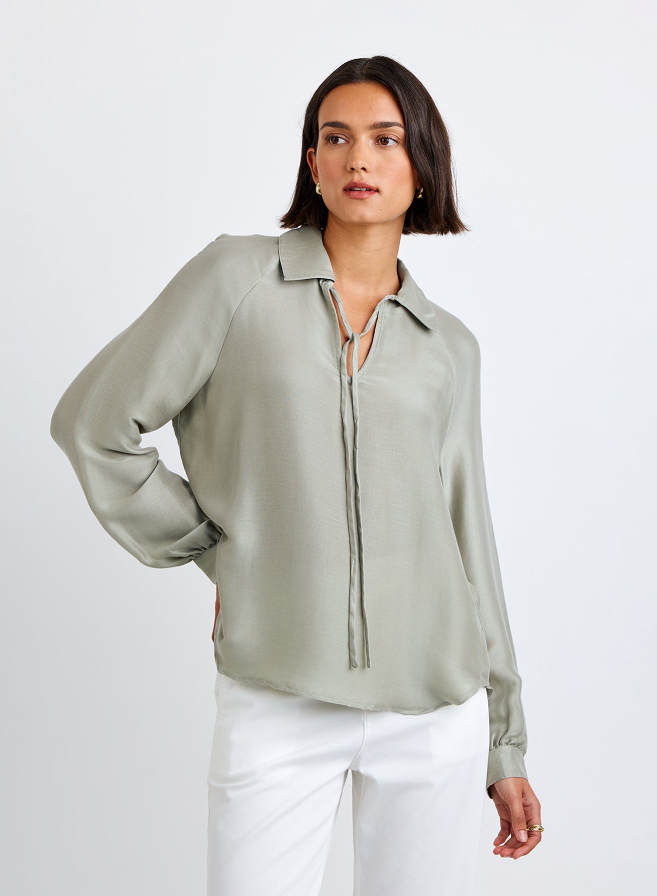 LONGSLEEVE RAGLAN PULLOVER - SOFT SAGE