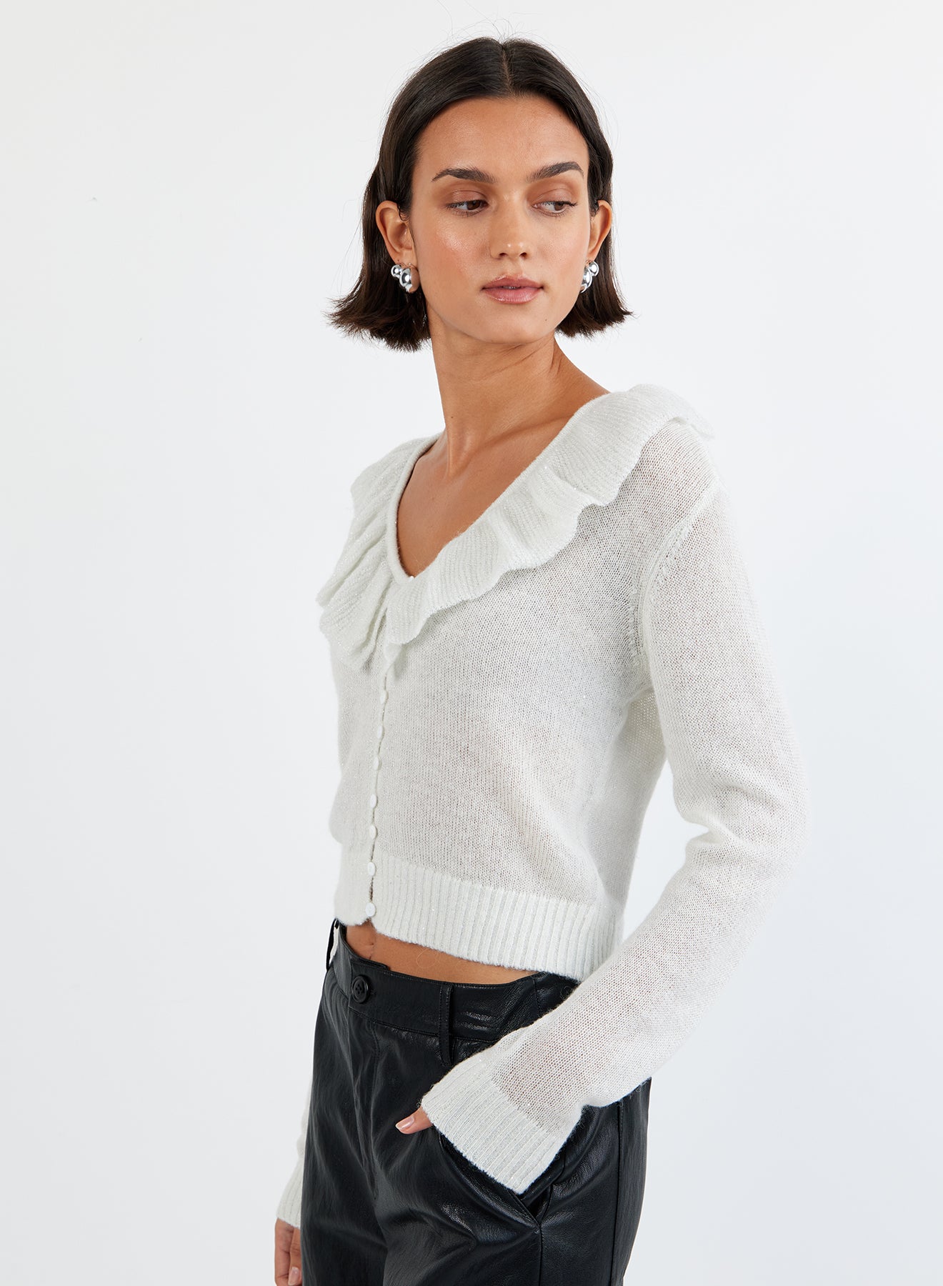V-NECK RUFFLE CARDIGAN - ICY WHITE