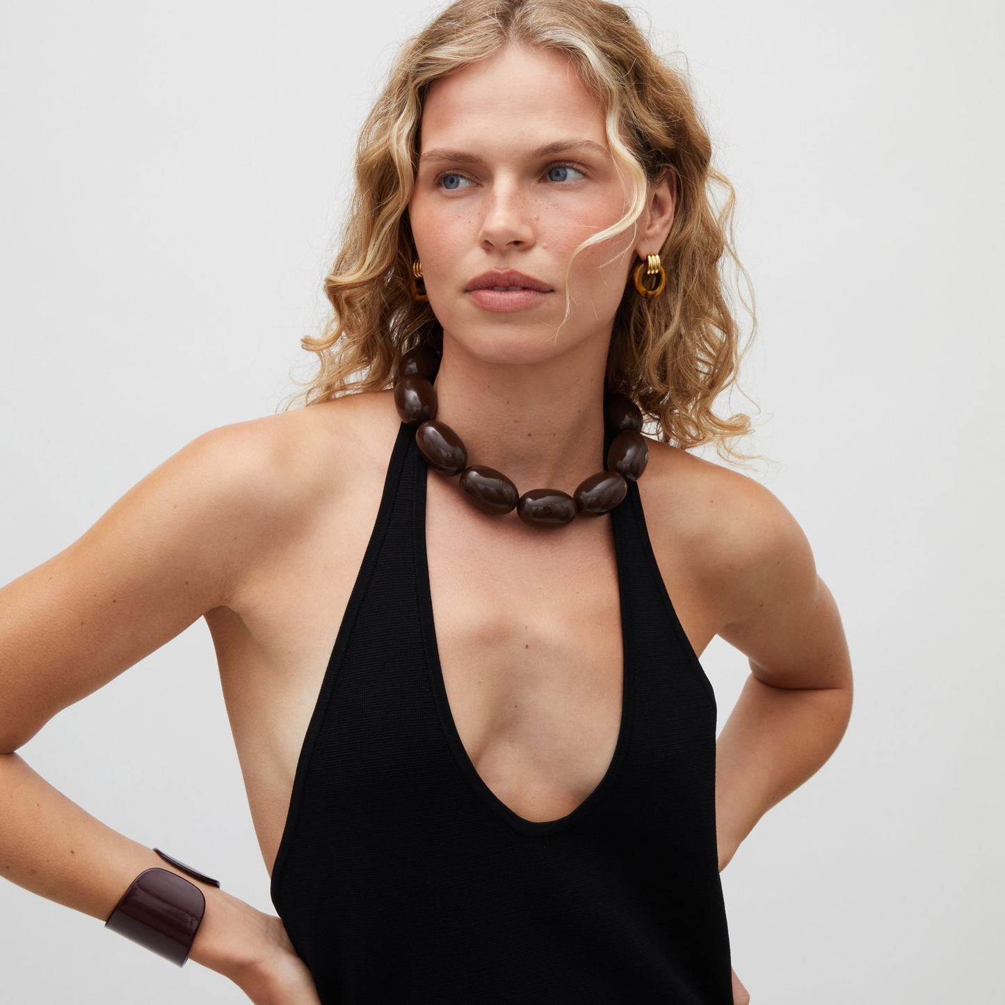 ISOLA NECKLACE - BROWN