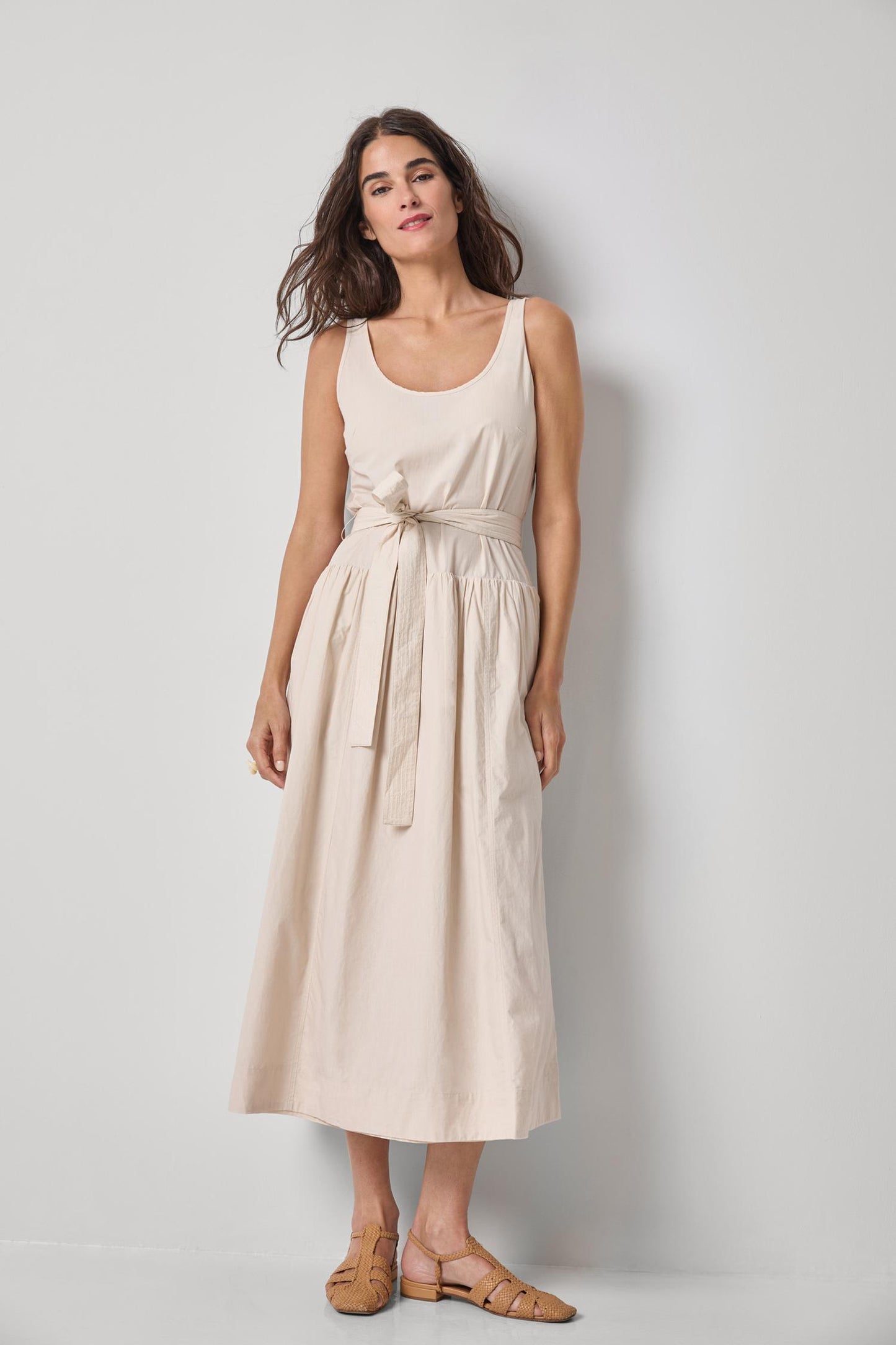 POPLIN MAXI YOKE DRESS - BAMBOO