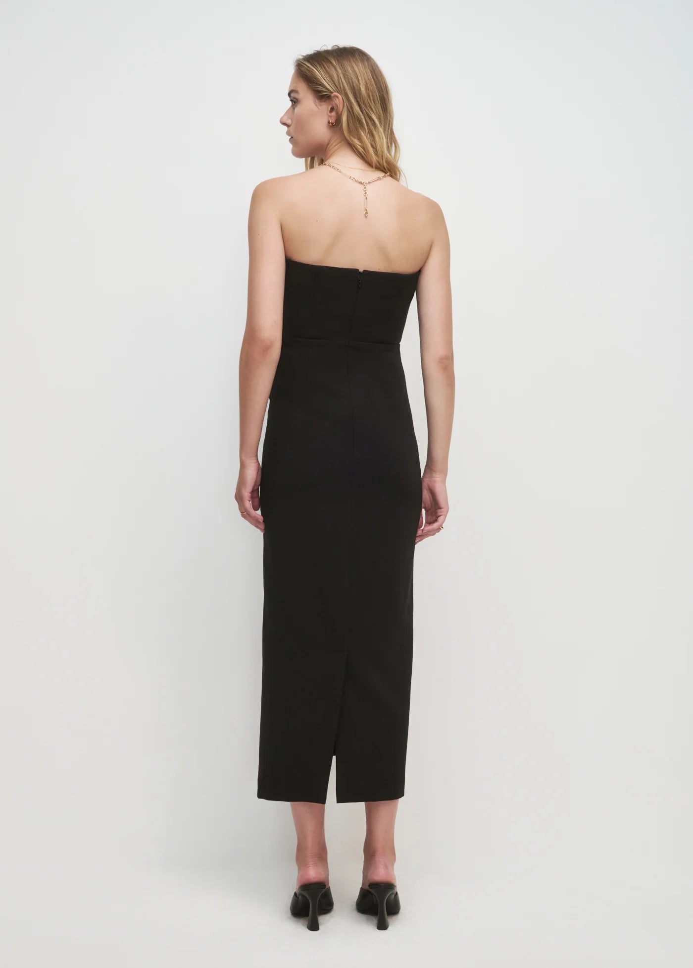 THE LONG WILLOW DRESS - BLACK