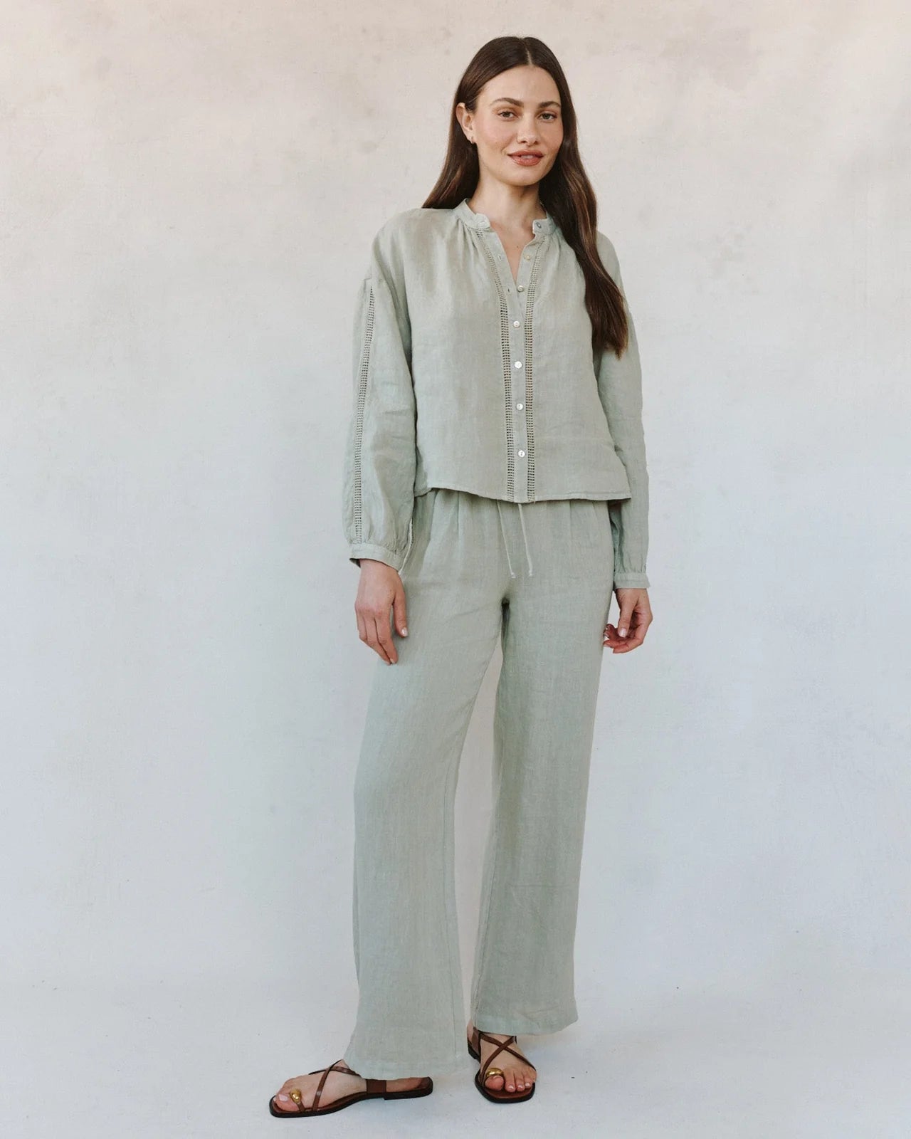 MANDARIN COLLAR TRIMMED BUTTON DOWN - GREEN TEA