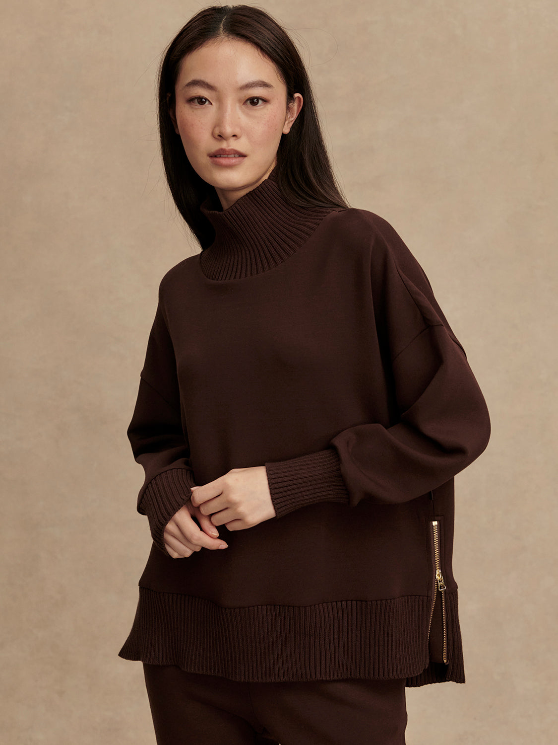 BARKER HIGH NECK SWEAT - COFFEE BEAN