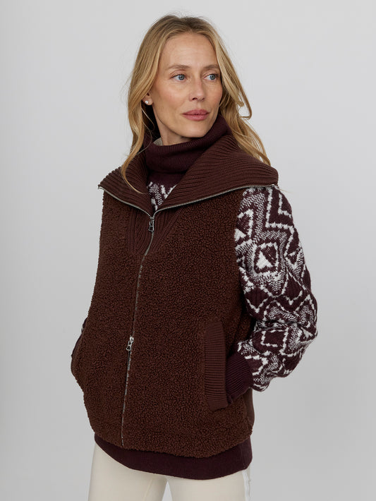 AMAND SHERPA GILET - SHAVED CHOCOLATE