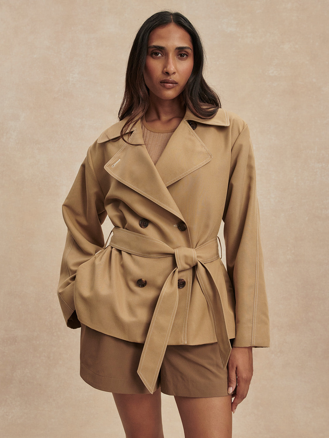MADDOX SHORT TRENCH - LIGHT TAN
