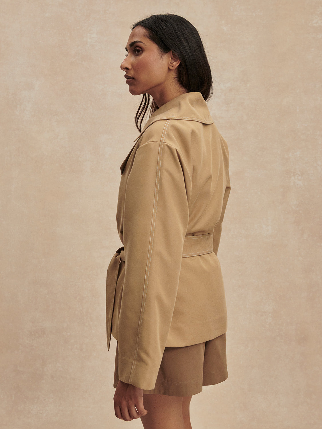 MADDOX SHORT TRENCH - LIGHT TAN